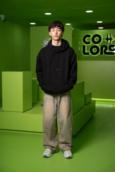 HOODIE BÁSICA NEGRO - XL